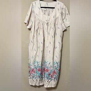 Vintage Plus Size Robe